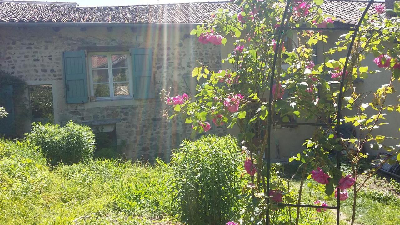 Hotel Domaine De La Fee-Licite Jullié Zewnętrze zdjęcie